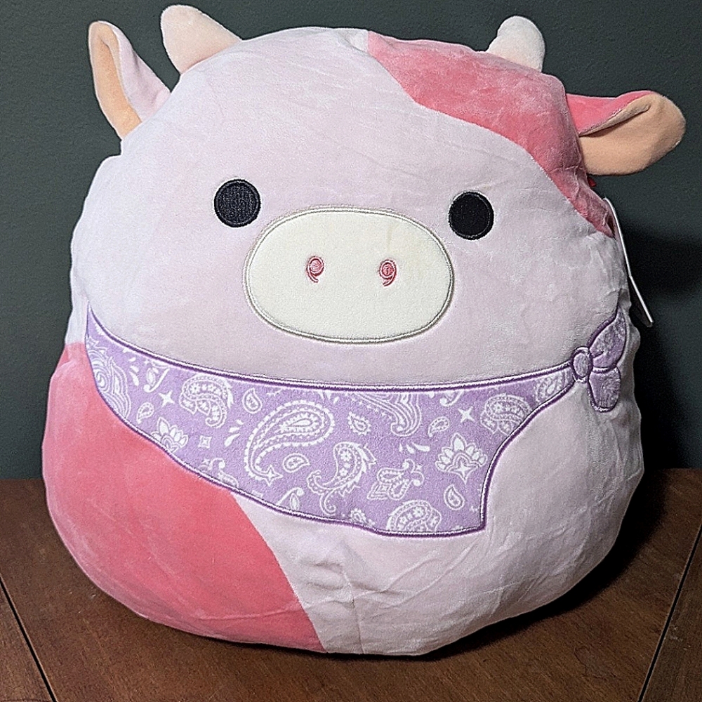 Purple bandana Reshma cow